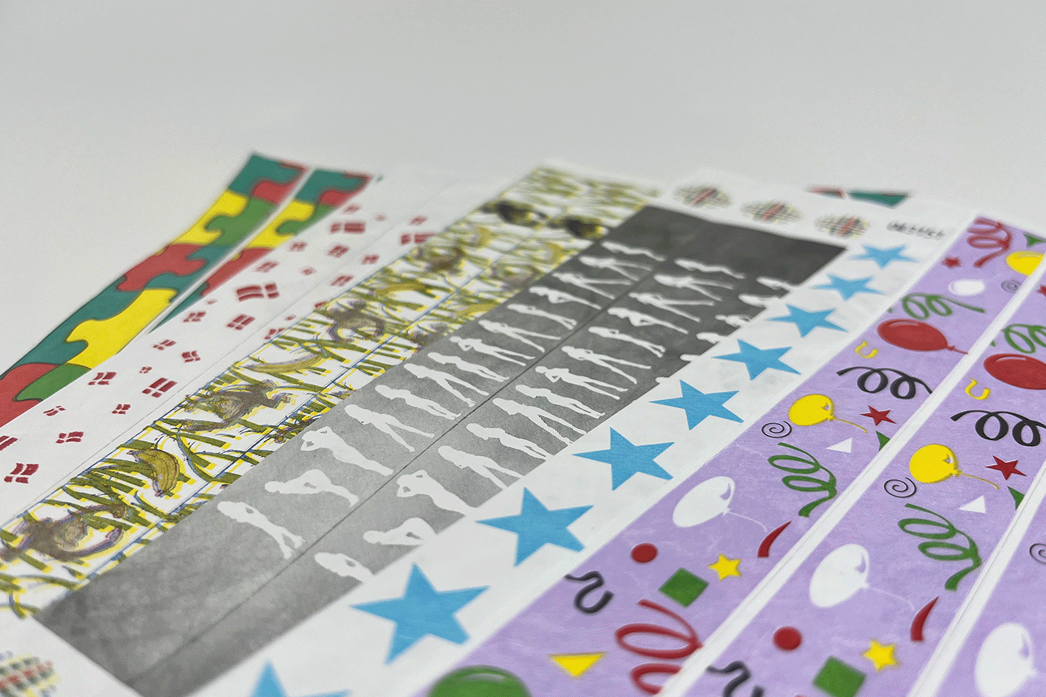 Paper Wristbands - Pre-Printed Paper wristbands JM Band UK